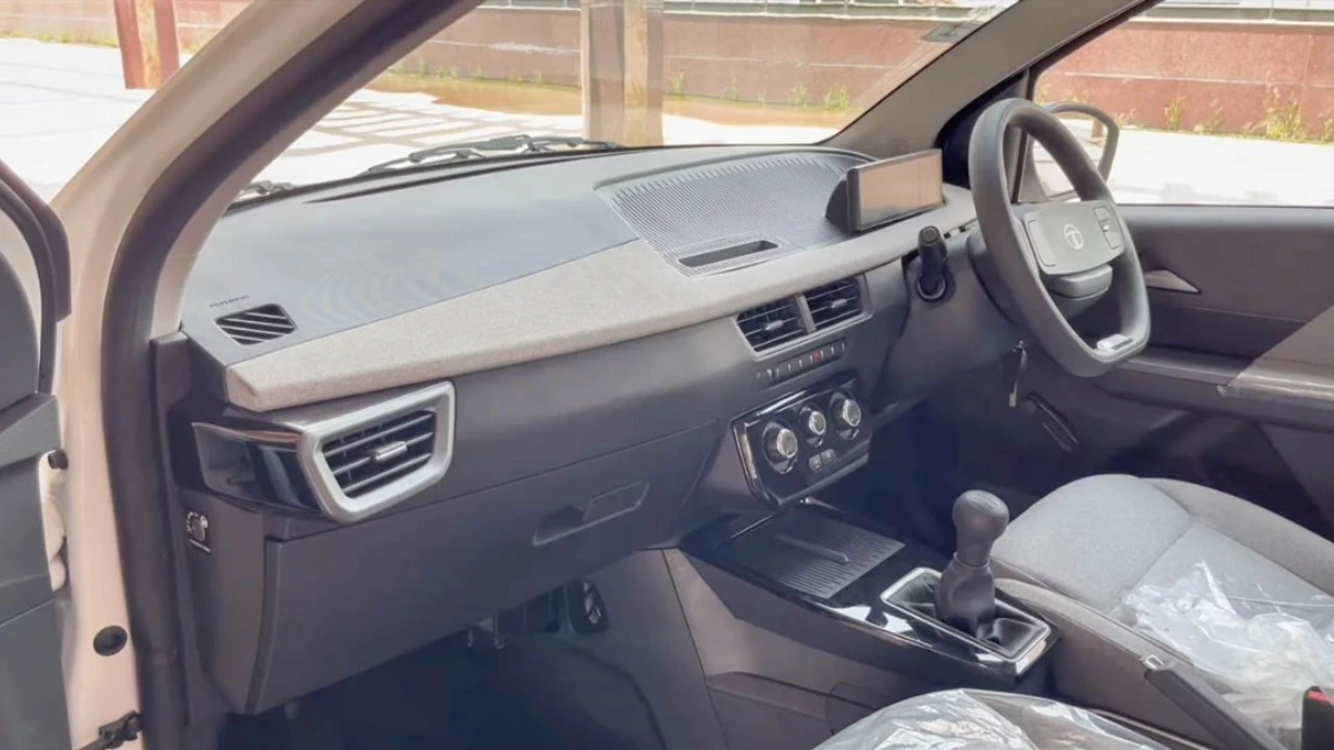 Tata Tiago Base Variant